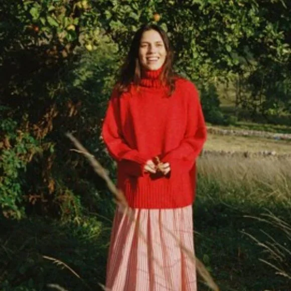 Christy Dawn The Ingrid Sweater Candy Apple Red NWT size M/L - Picture 3 of 5